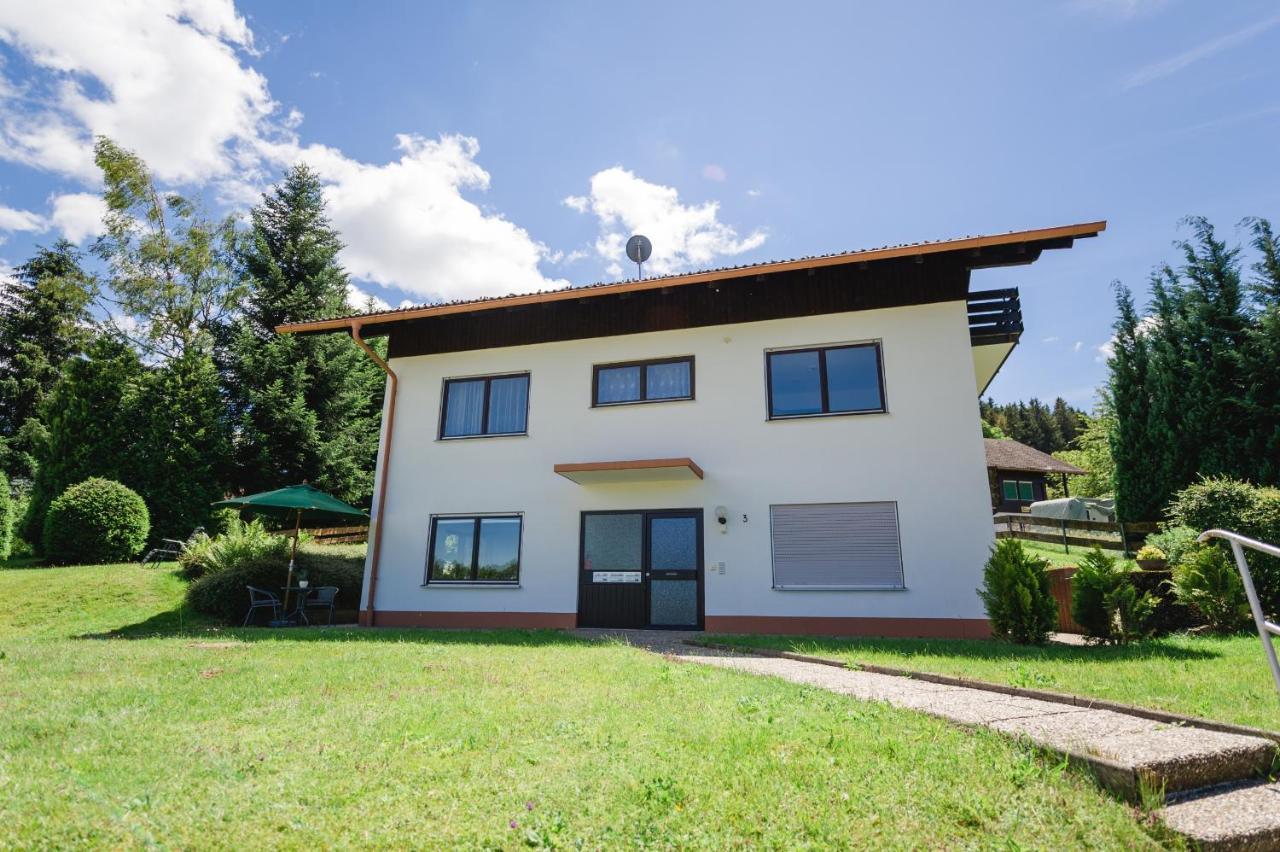 Ferienwohnung "Am Skilift" Herrischried エクステリア 写真